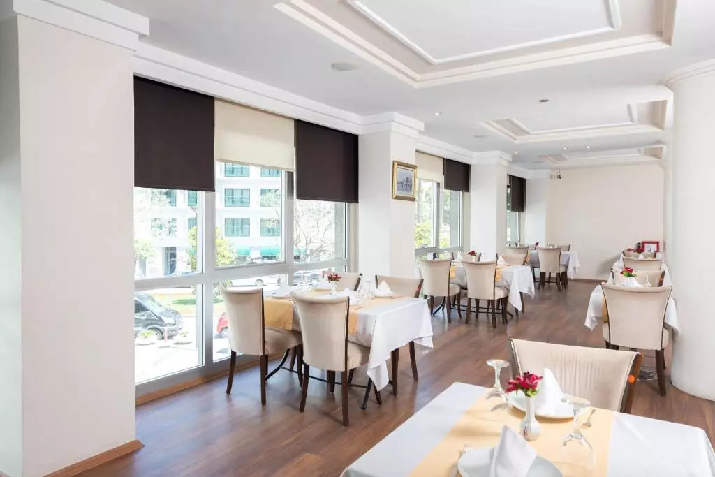 هتل ایسمیرا